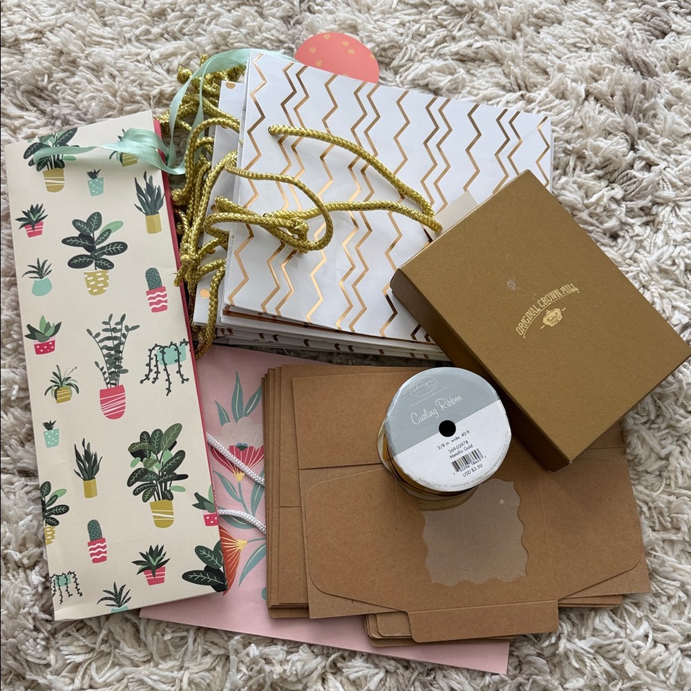 Gift Packaging Set - Everything in the pictures